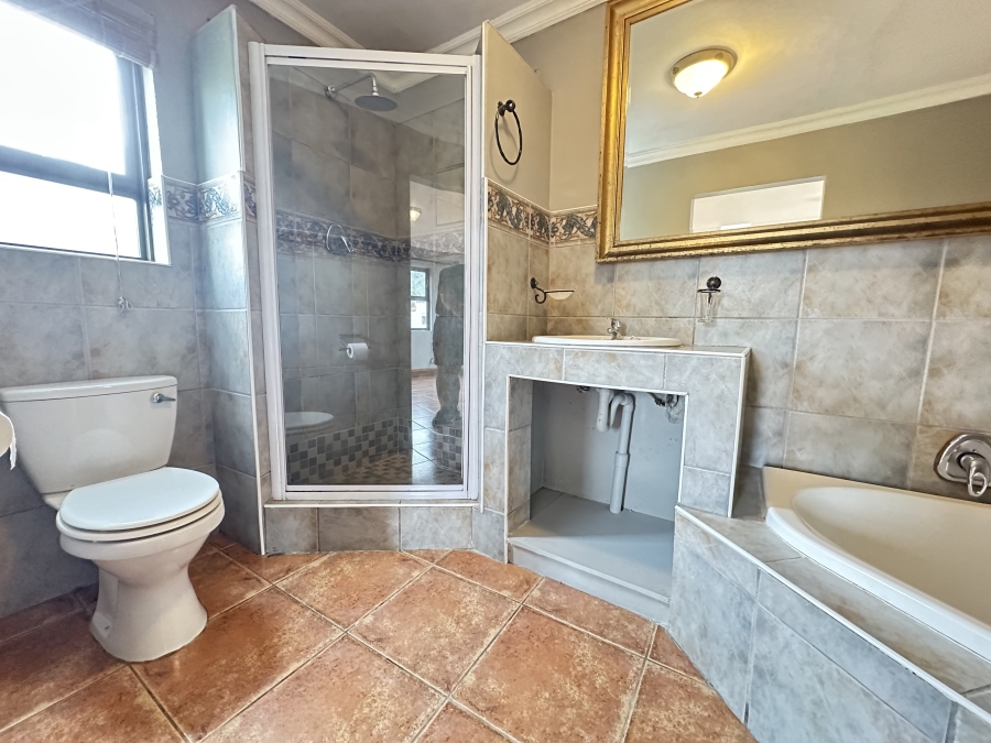 4 Bedroom Property for Sale in Cola Beach Western Cape